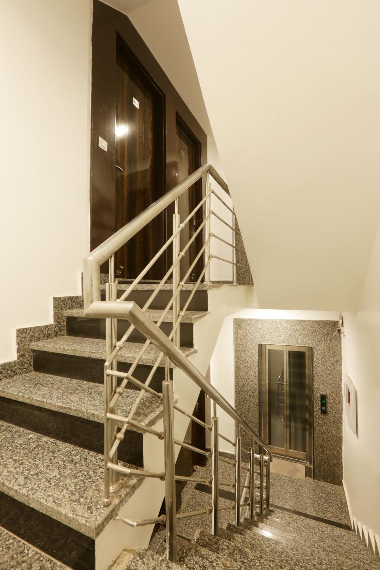 Hotel Aerostay Residency Igi Airport Delhi Neu-Delhi Exterior foto